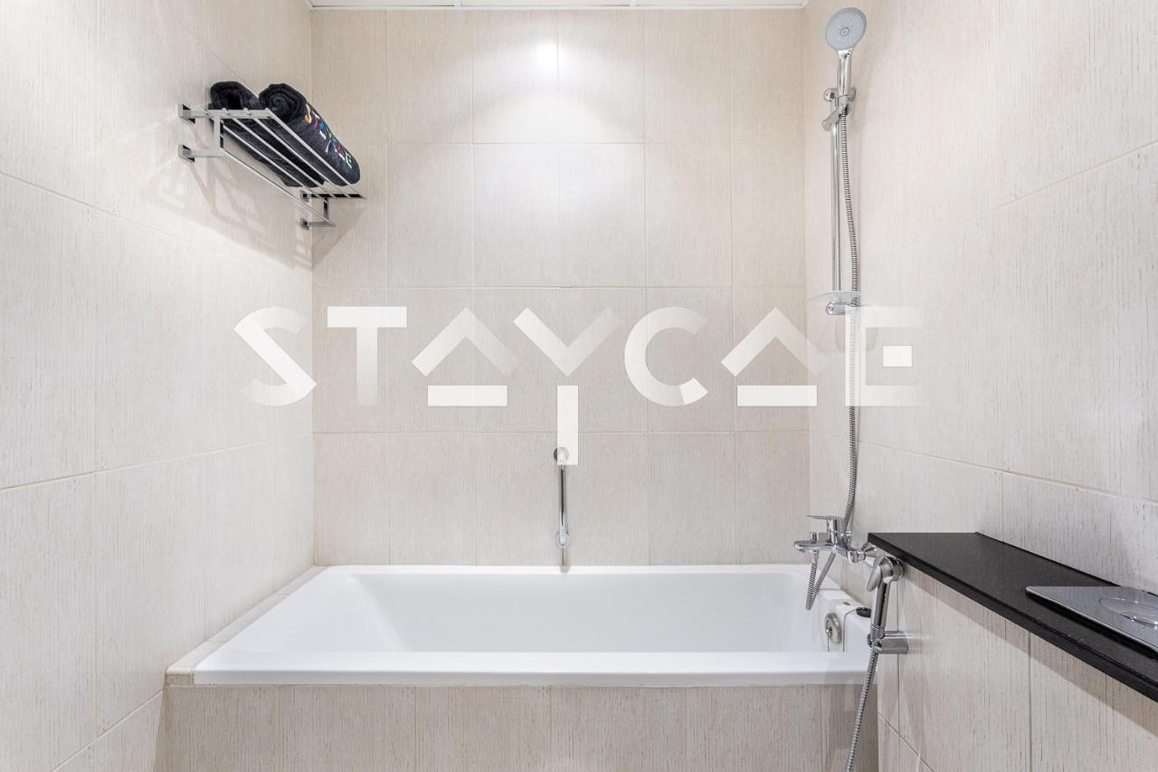 Staycae Holiday Homes - Tower 108 Дубай Экстерьер фото